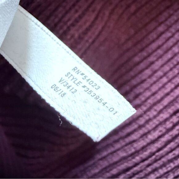 Athleta asymmetrical hem rest day sweater - Picture 5 of 6